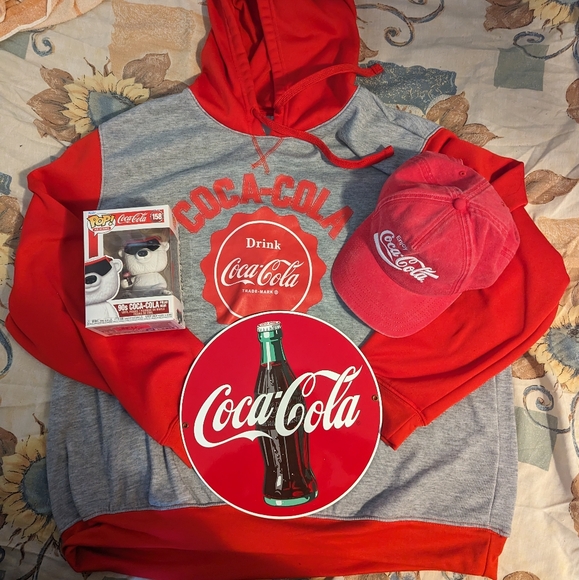 Coca-Cola collectibles GIFT-A-LOT! Sign, Funko, Hoodie, HAT! Basket Gift [4] - Picture 1 of 12